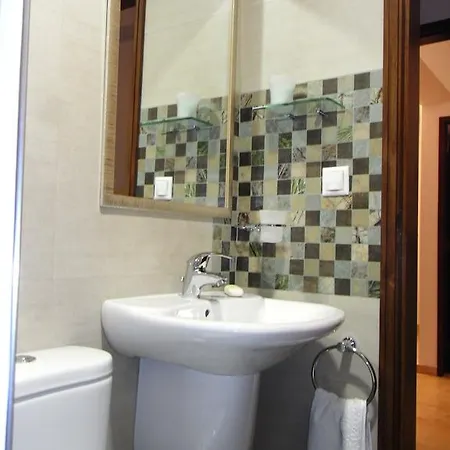 View Camelias House By Sixtyfive Boutique * 埃里塞拉