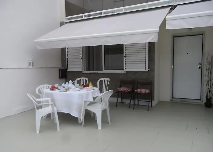 View Camelias House By Sixtyfive Boutique * Ericeira